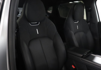 Подержанный автомобиль Omoda C7 2025 года (16 фото)