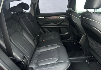 Подержанный автомобиль Exeed VX 2022 года (14 фото)