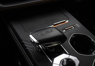 Подержанный автомобиль Changan UNI-K 2023 года (21 фото)