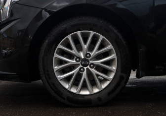 Подержанный автомобиль Kia Rio Sedan 2020 года (18 фото)