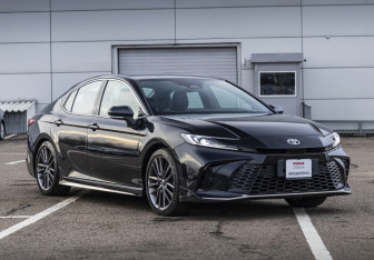 Подержанный автомобиль Toyota Camry Sedan 2024 года (3 фото)