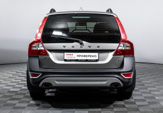 Подержанный автомобиль Volvo XC70 2012 года (6 фото)