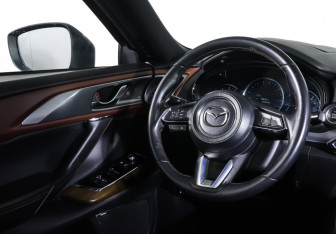 Подержанный автомобиль Mazda CX-9 2019 года (14 фото)