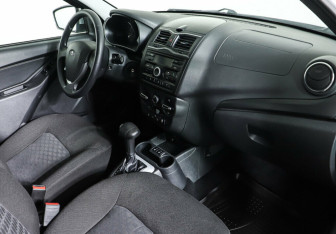 Подержанный автомобиль LADA (ВАЗ) Granta Sedan 2018 года (9 фото)