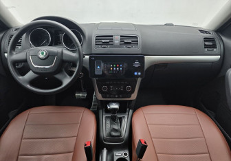Подержанный автомобиль Skoda Yeti 2011 года (11 фото)