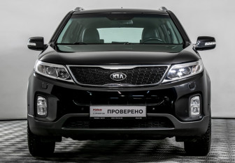 Подержанный автомобиль Kia Sorento 2014 года (2 фото)