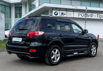 Подержанный автомобиль Hyundai Santa Fe 2006 года (5 фото)