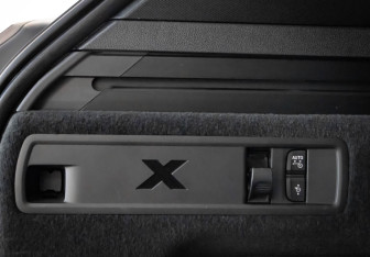 Подержанный автомобиль BMW X5 M 2022 года (37 фото)