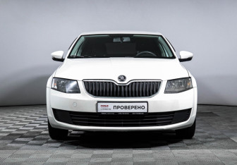 Подержанный автомобиль Skoda Octavia Liftback 2014 года (2 фото)