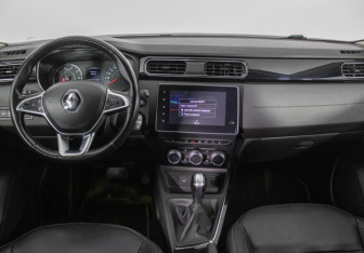 Подержанный автомобиль Renault Arkana 2020 года (13 фото)