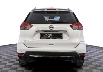 Подержанный автомобиль Nissan X-Trail 2019 года (6 фото)