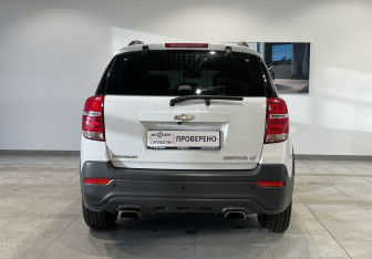 Подержанный автомобиль Chevrolet Captiva 2014 года (6 фото)
