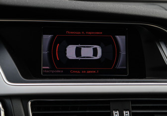 Подержанный автомобиль Audi A4 Sedan 2012 года (14 фото)