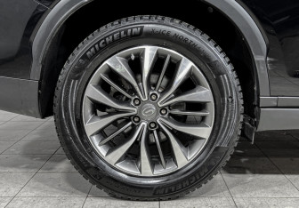 Подержанный автомобиль GAC GS8 2020 года (9 фото)