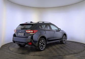 Подержанный автомобиль Subaru XV 2017 года (5 фото)
