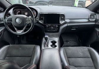 Подержанный автомобиль Jeep Grand Cherokee 2019 года (9 фото)