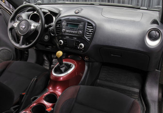 Подержанный автомобиль Nissan Juke 2012 года (11 фото)
