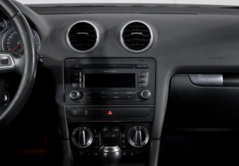 Подержанный автомобиль Audi A3 Hatchback 2012 года (12 фото)