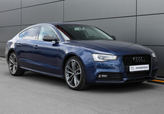 Подержанный автомобиль Audi A5 Liftback 2013 года (2 фото)