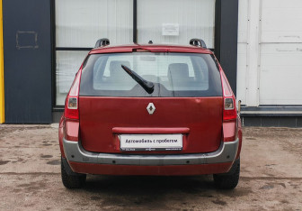 Подержанный автомобиль Renault Megane Wagon 2007 года (6 фото)