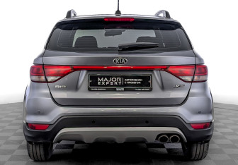 Подержанный автомобиль Kia Rio Hatchback 2019 года (6 фото)