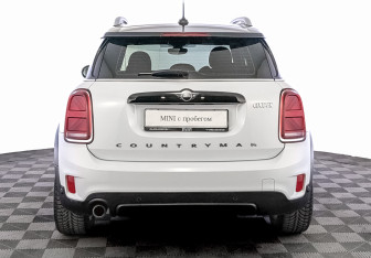 Подержанный автомобиль MINI Countryman 2020 года (6 фото)