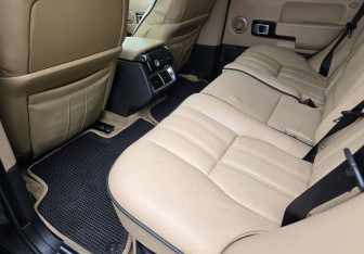 Подержанный автомобиль Land Rover Range Rover 2005 года (10 фото)