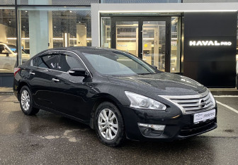 Подержанный автомобиль Nissan Teana 2014 года (3 фото)