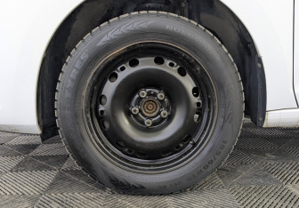 Подержанный автомобиль Skoda Rapid Liftback 2020 года (12 фото)