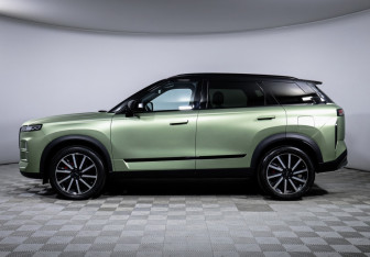 Подержанный автомобиль Jaecoo J7 2024 года (8 фото)