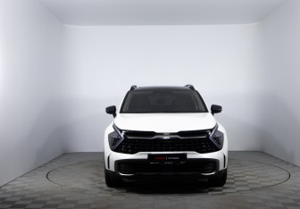 Подержанный автомобиль Kia Sportage 2024 года (2 фото)
