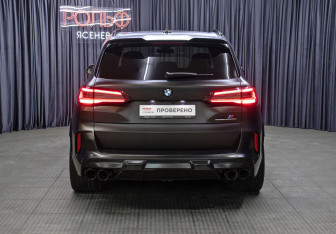 Подержанный автомобиль BMW X5 M 2021 года (6 фото)