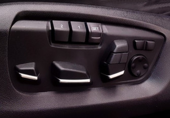 Подержанный автомобиль BMW X5 M 2015 года (23 фото)