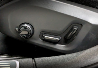 Подержанный автомобиль Volvo S90 2020 года (22 фото)