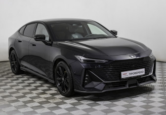 Подержанный автомобиль Changan UNI-V 2023 года (3 фото)