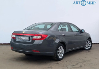 Подержанный автомобиль Chevrolet Epica 2011 года (8 фото)