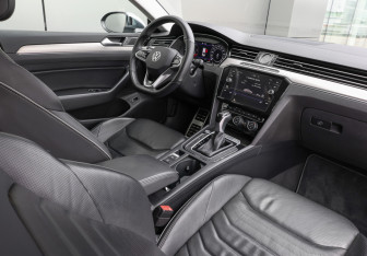 Подержанный автомобиль Volkswagen Arteon 2019 года (9 фото)