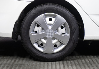 Подержанный автомобиль Hyundai Solaris Sedan 2014 года (21 фото)