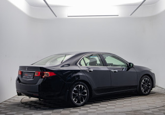 Подержанный автомобиль Honda Accord Sedan 2012 года (5 фото)