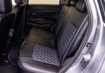 Подержанный автомобиль Mitsubishi ASX 2012 года (11 фото)