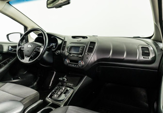 Подержанный автомобиль Kia Cerato Sedan 2018 года (5 фото)