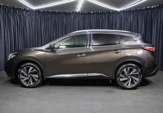 Подержанный автомобиль Nissan Murano Suv 2019 года (8 фото)