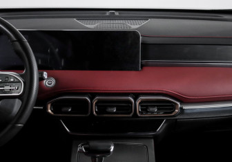 Подержанный автомобиль Jetour X70 Plus 2023 года (13 фото)