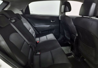 Подержанный автомобиль SsangYong Actyon 2013 года (12 фото)