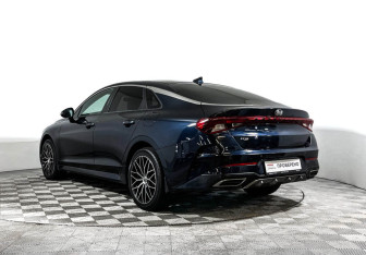 Подержанный автомобиль Kia K5 2020 года (7 фото)