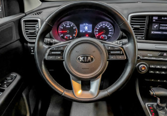 Подержанный автомобиль Kia Sportage 2021 года (21 фото)