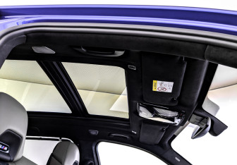 Подержанный автомобиль BMW X5 M 2020 года (23 фото)