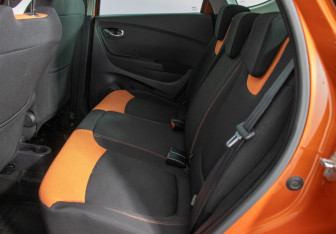 Подержанный автомобиль Renault Kaptur 2016 года (11 фото)