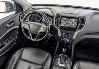 Подержанный автомобиль Hyundai Santa Fe 2015 года (30 фото)