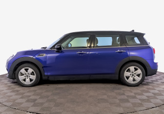 Подержанный автомобиль MINI Clubman Wagon 2018 года (8 фото)